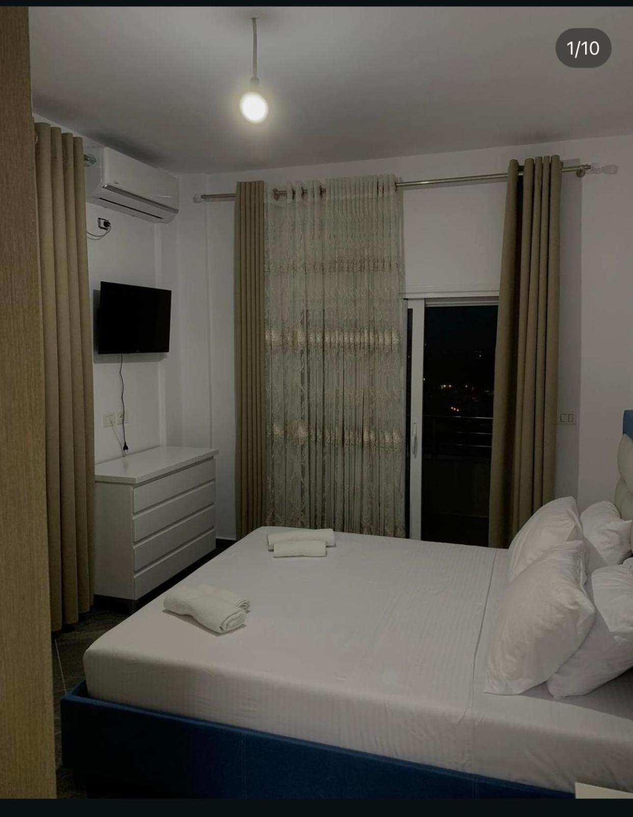 F&g Apartment *
